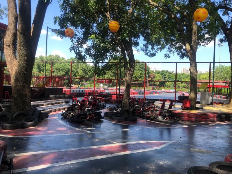 Piao Ka E-Tribe (Mission Hills Sports Commune Karting) - Mission Hills setting and getting there