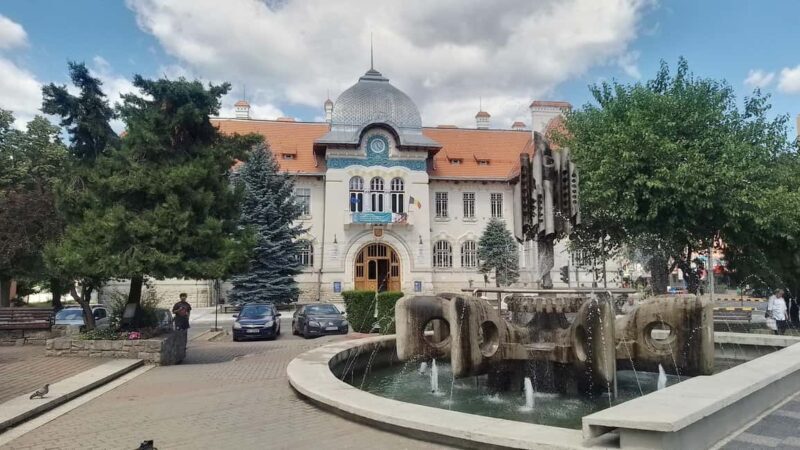 Piatra Neam: Guided tours of the Moldavian Pearl of Romania - Highlights of the Tour Experience