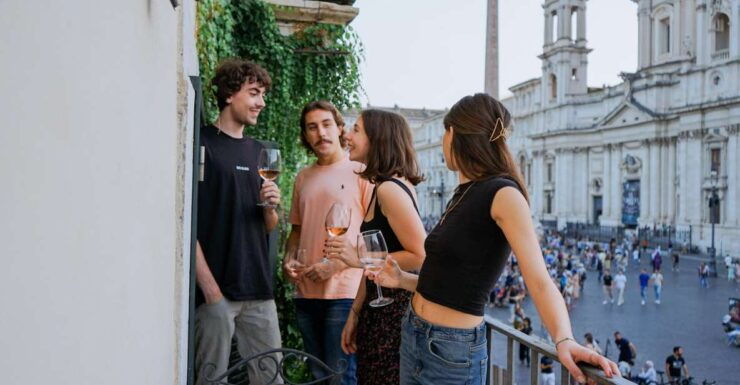 Piazza Navona Balcony: Roman Wine and Delights Tasting - Experience Highlights