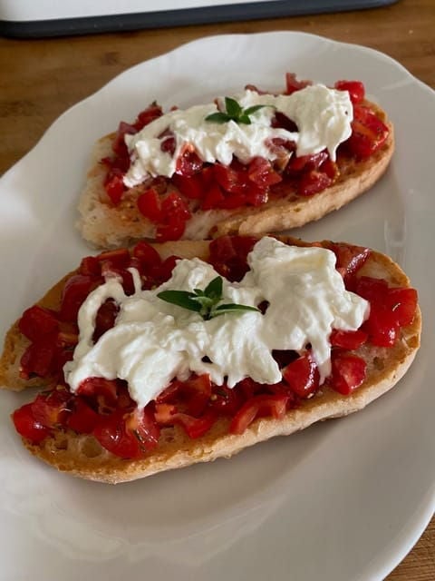 Pic Nic in centuries-old olive grove in Matera - A Unique Olive Grove Picnic Experience in Matera