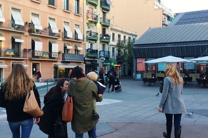 Picasso in Barcelona Max 6 People Walk El Born and Picasso Museum - Exploring the Streets of El Born