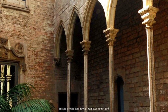 Picasso & Joan Miró in Barcelona: Private Half-Day Art Tour - Insightful Art Commentary