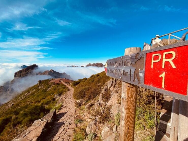 Pick up in Pico Do Areeiro Back to Achada Do Teixeira - Booking Details