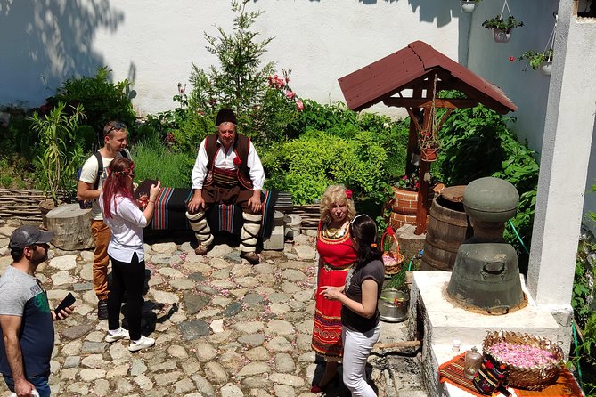 Picking Roses Workshop With Extracting Rose Oil in the Gardens of Karlovo - Culinary Delights and Tastings