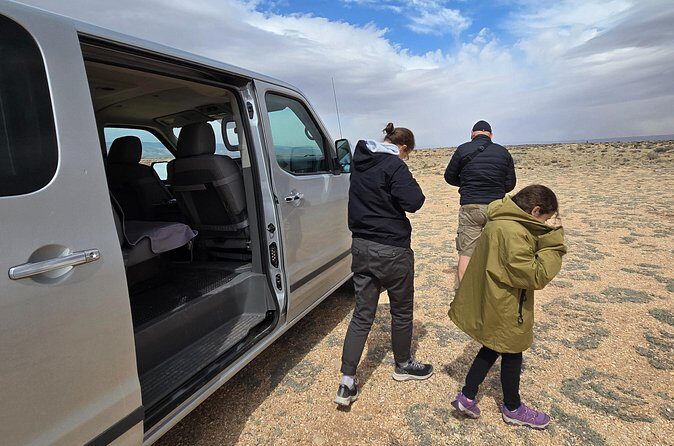 Picnic at East Grand Canyon Tables and Chairs Privided No Crowds - FAQ