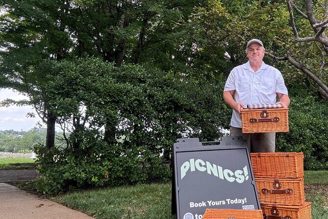 Picnic for 2-3 in Forest Park: 3-4 Restaurants in Every Basket! - A Closer Look at the Forest Park Picnic Experience