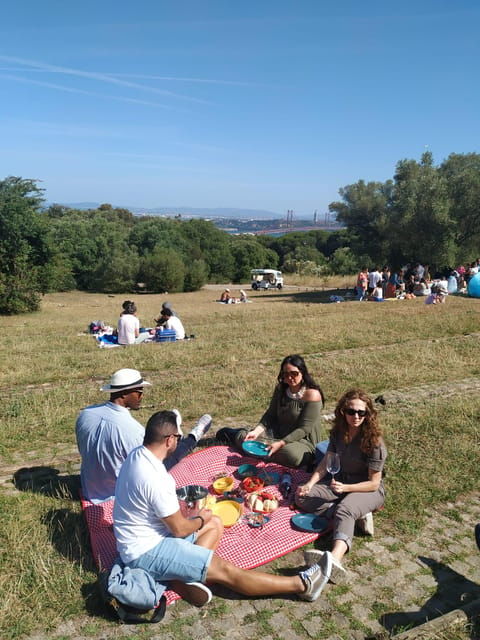 Picnic in Lisbon With Local Sommelier - Tour Details