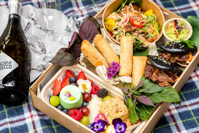 Picnic in the Royal Botanic Gardens for 2 - Overview: Delightful Picnic Experience With Chef Luke Nguyen