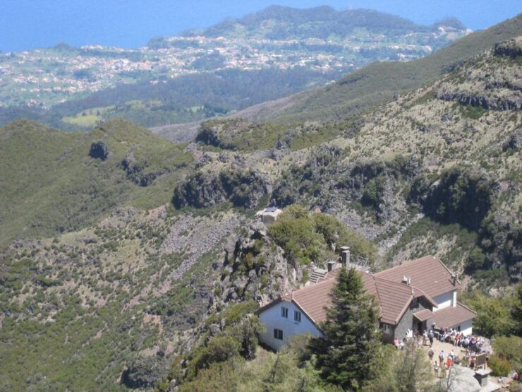 Pico Arieiro / Ruivo / Achada Do Teixeira Full Day Hike - Experience Highlights