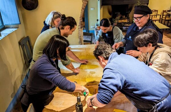 Pienza: Tuscan Cooking Class of Homemade Pastas and Cantucci - Customer Reviews
