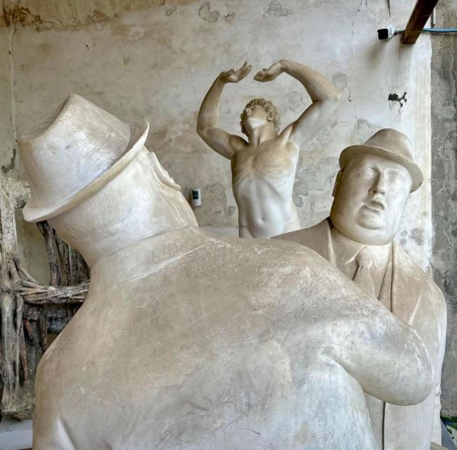 Pietrasanta: SIGHTSEEN TOUR WITH PRIVATE PHOTOGRAPHER - Tour Details