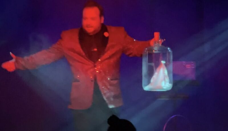 Pigeon Forge: Steven Best's Unbelievable Magic Show - What to Expect from Steven Bests Magic Show