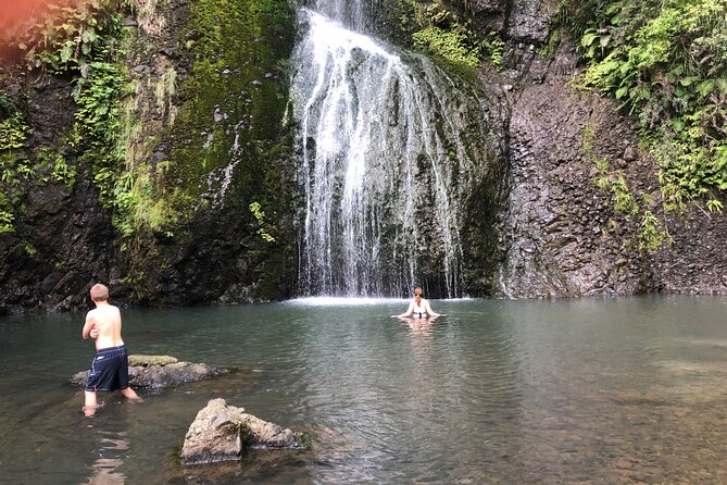 Piha Beach - Stand-Up Paddle Boarding Tour to Lucas Creek Waterfall