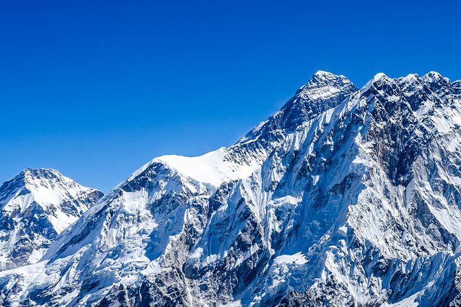 Pikey Peak- 9 Days - Day 5: Summit Pikey Peak and Trek to Junbesi