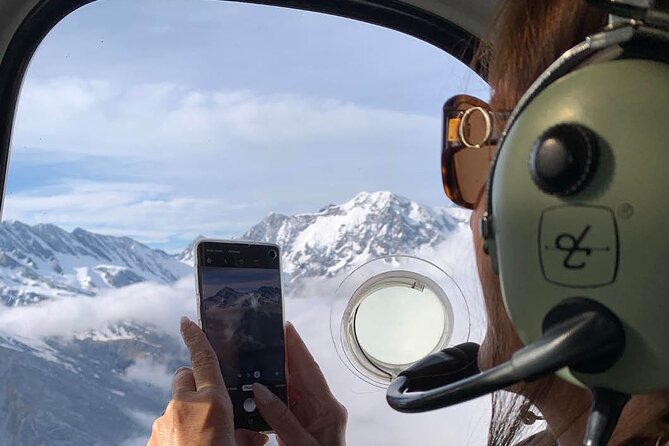 Pilots Choice - 2 Glaciers With Snow Landing - 35mins - Maximum Weight and Confirmation of Booking