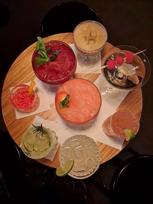 Ping pong or shuffleboard for up to 6 players - FAQ