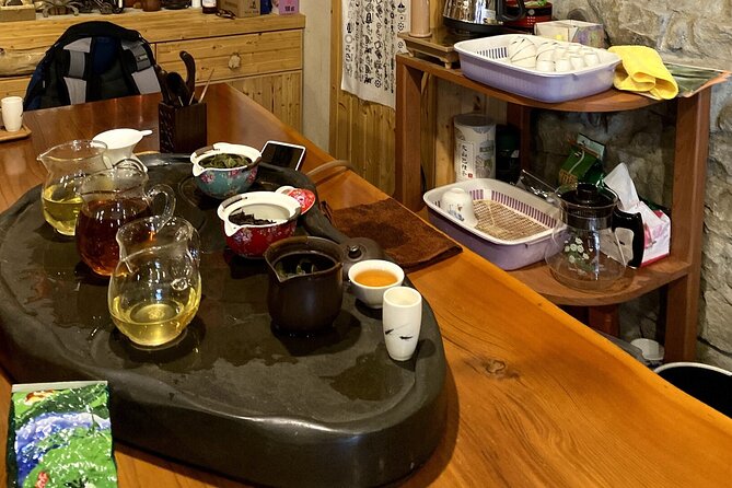 Pinglin Tea Culture & Elephant Mountain Day Tour From Taipei - Hiking Elephant Mountain