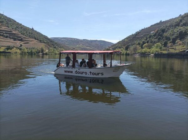 Pinhão: Douro River 1H Boat Trip With Port Wine - Directions