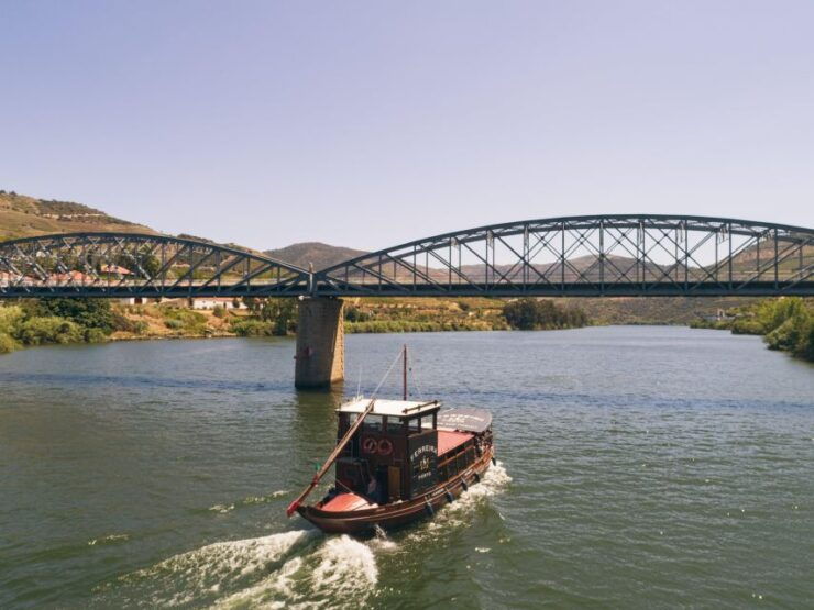 Pinhão, Douro Valley: 1-Hour Rabelo Boat Tour W/ Audio Guide - Good To Know