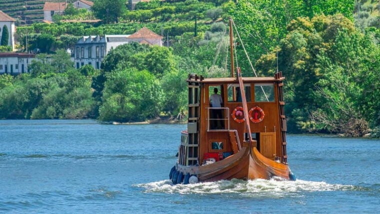 Pinhão: Rabelo Boat Cruise with a Port Tasting at a Winery - The Full Itinerary Breakdown
