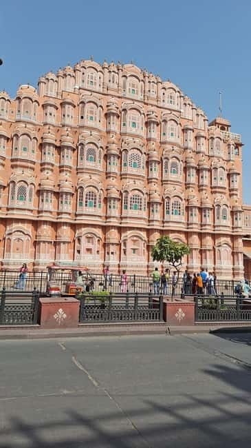 Pink City Walking Tour With Us ( A Haritage Walk in Jaipur) - Exploring Jaipur on Foot: A Detailed Walkthrough