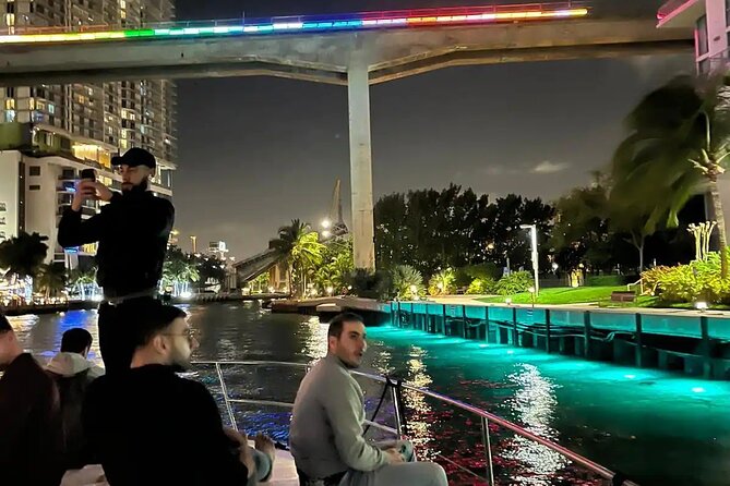 Pink Sky Sunset and Skyline Night Cruise on the Miami Bay - Reviews and Overall Rating