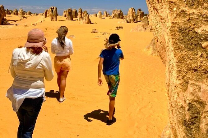 Pinnacles Desert and Catch Your Own Lobster Lunch Safari. - Exploring the Itinerary in Detail