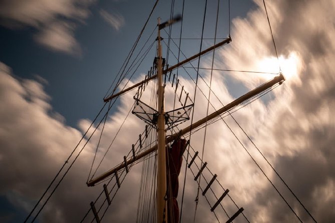 Pirate Ship Boat Tour & Sunset Skyline Tour - Meeting and Pickup