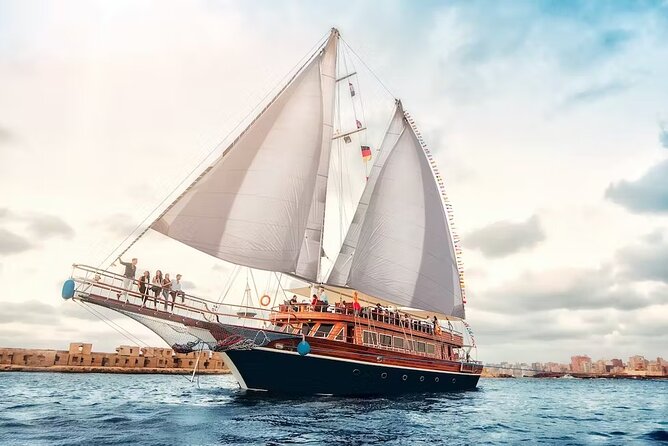 Pirates Sailing Boat Snorkeling -Hurghada- With Sea Food - Good To Know