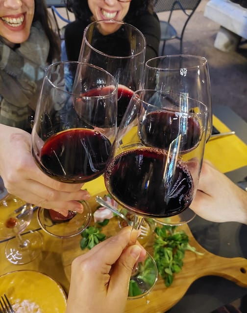 Pisa: a Lunch Foodie Tour With a Local Expert & Sommelier - Tuscan Food and Beverage Highlights