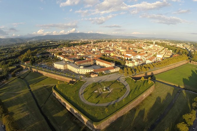 Pisa and Lucca Lunch&Winetasting Included From Florence - Tour Itinerary