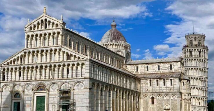 Pisa Outdoor Escape Game: The 7 Wonders of the City - Pisa Cathedral and Leaning Tower