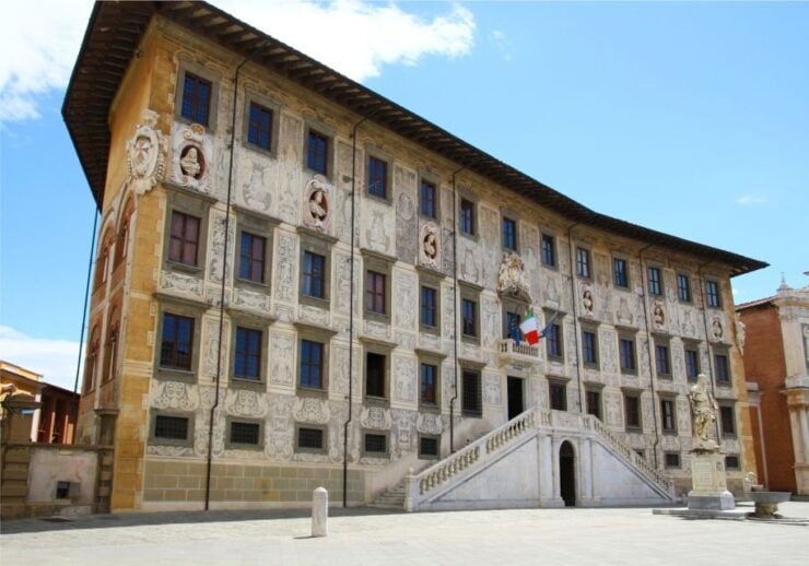 Pisa Scavenger Hunt and Sights Self-Guided Tour - Experience Highlights