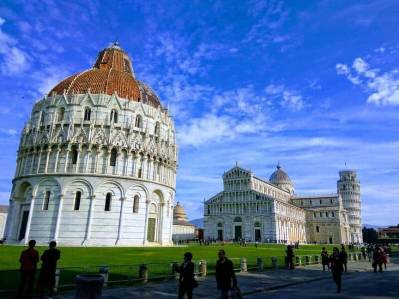 Pisa: The Electric Minibus Experience - An In-Depth Look at the Tour