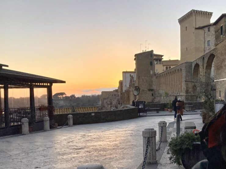 Pitigliano: Vie Cave and Etruscan Necropolis Walking Tour - Activity Highlights