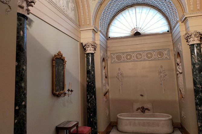 Pitti Palace: The Royal Palace of Florence - Royal Apartments and Museum Highlights