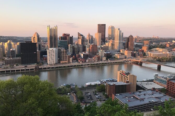 Pittsburgh Panorama: A Journey Through Iconic Landscapes - Exploring Pittsburghs Skyline