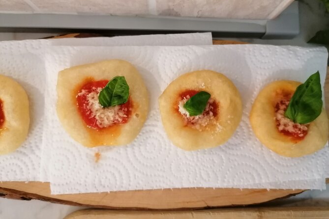 Pizza and Tiramisu Class With a Local Mom in Positano - Accessibility Information