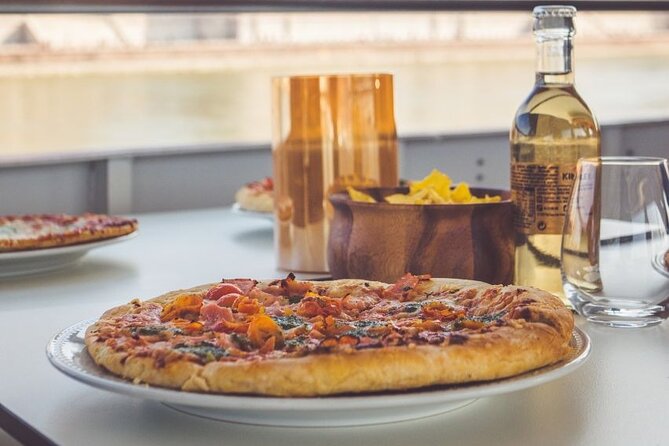 Pizza & Beer Downtown Budapest Cruise - Overall Experience