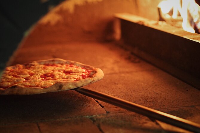 Pizza Lesson Deluxe in Naples From Basic Ingredients to Final Product - Basic Ingredients for Authentic Pizza