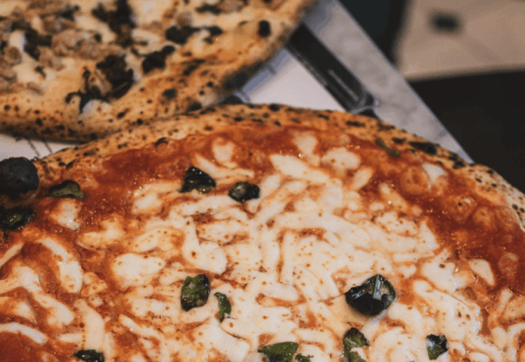 Pizza Making Class in Pompei! - Learning From a Professional Pizzaiolo