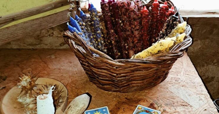 Plants and Natural Elements for Witchcraft and Tarot - Crystal Magic for Tarot Readings