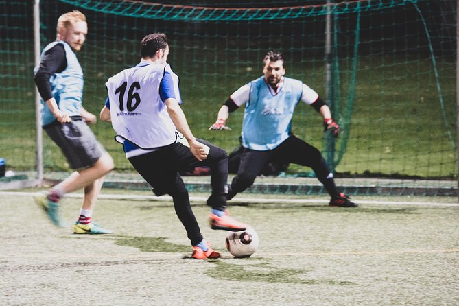 Play Football Friendly in Vienna - Expectations and Experience