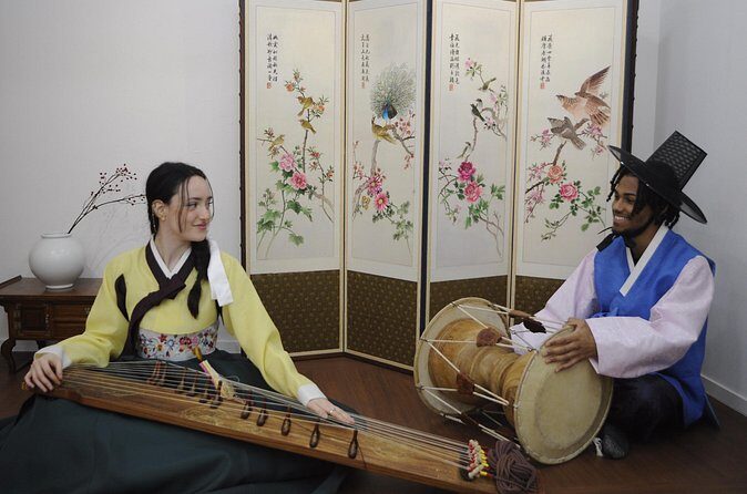 Play Gayageum in Hanbok Cultural Experience in Bukchon - Real Experiences and Feedback  