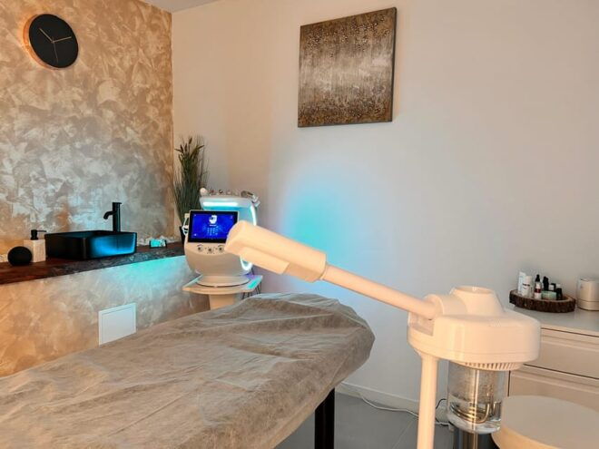 Playa De Las Americas: Hydrafacial at Centro Merici - Cleansing and Exfoliation