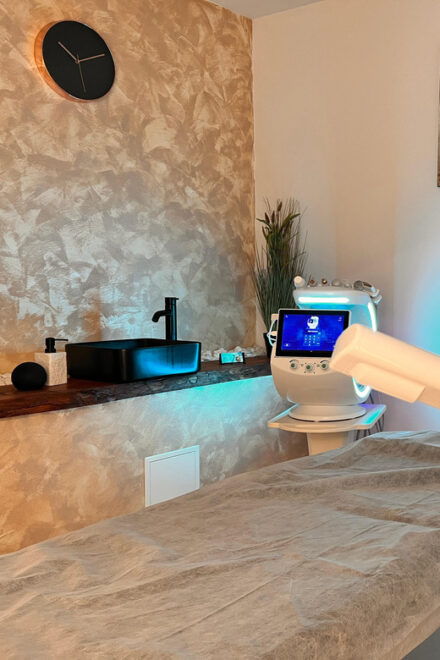 Playa De Las Americas: Hydrafacial at Centro Merici - LED Light Therapy
