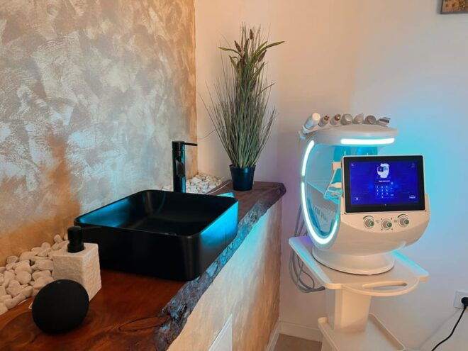 Playa De Las Americas: Hydrafacial at Centro Merici - Skin Rejuvenation Benefits