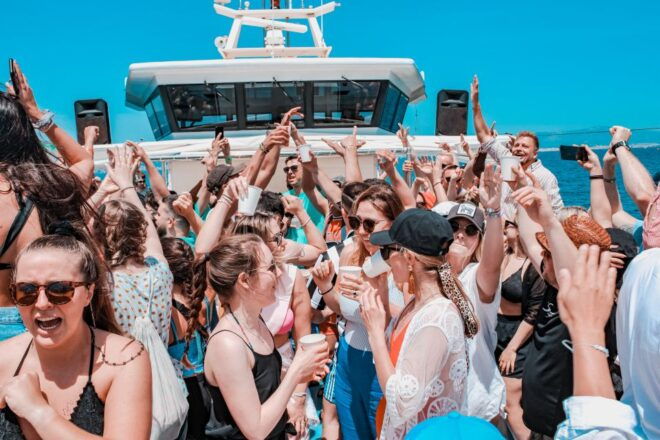 Playa De Palma: Boat Party With DJ, Buffet and Entertainment - Inclusions