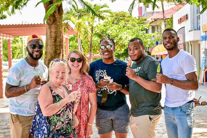Playa Del Carmen Authentic Downtown Food Tour: Tacos and Local Flavors - Experience a Small-Group Walking Tour With a Bilingual Guide