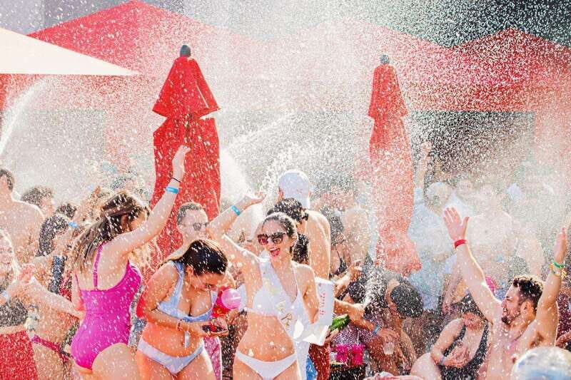 Playa del Carmen: Entrance to Coralina Beach Club + Food & Beverages - An In-Depth Look at the Coralina Beach Club Experience